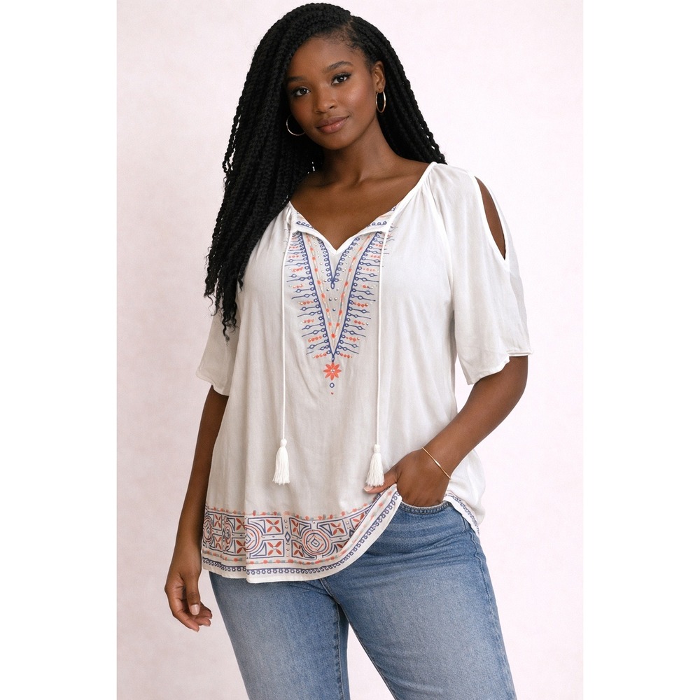 Ruby Rd.- White Embroidered Blouse with Blue and‎ Orange Accents Size PM